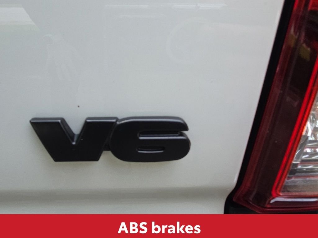 Used 2021 White Toyota SR5 image 18