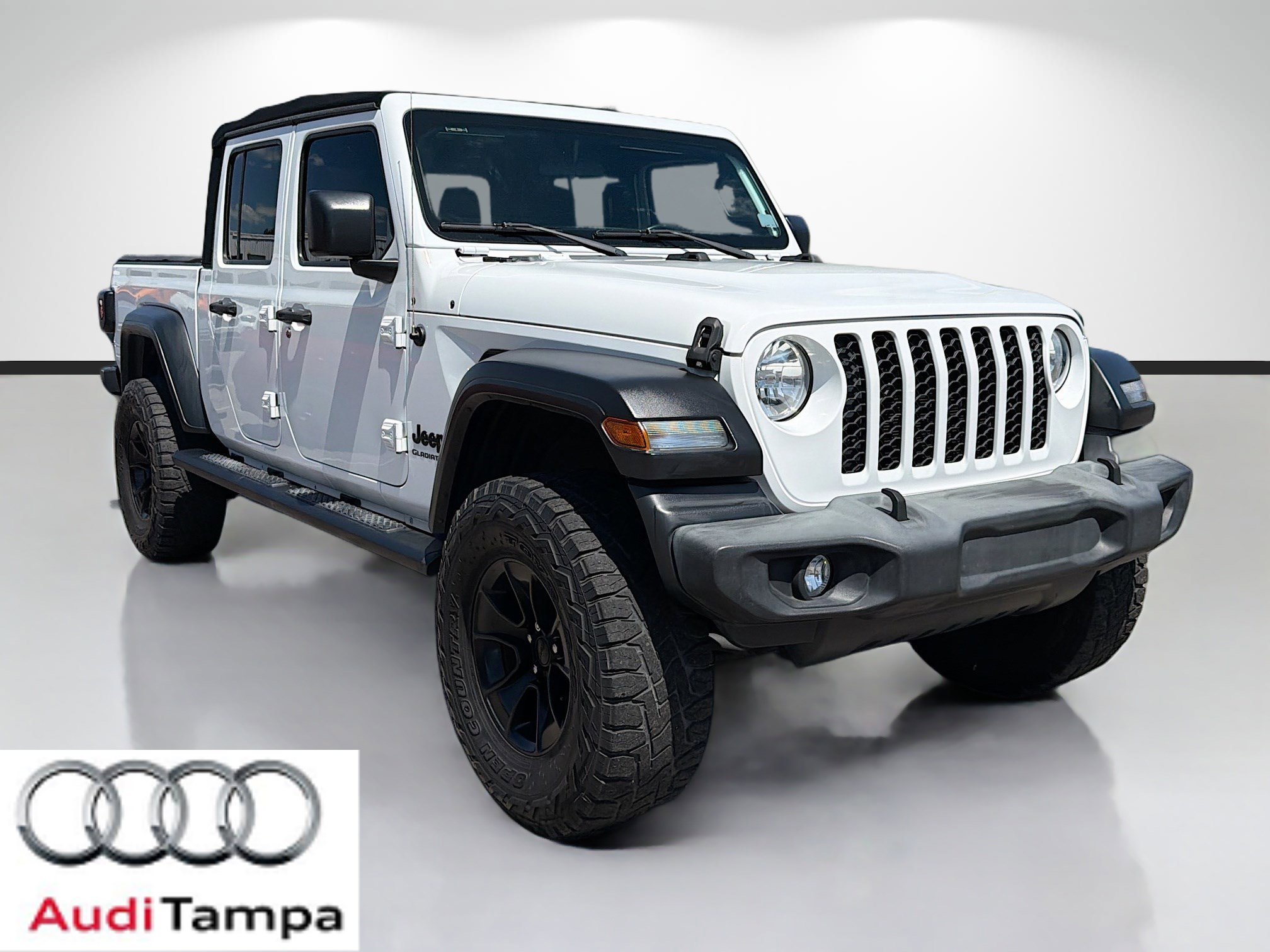 2020 Jeep Gladiator Sport S's photo