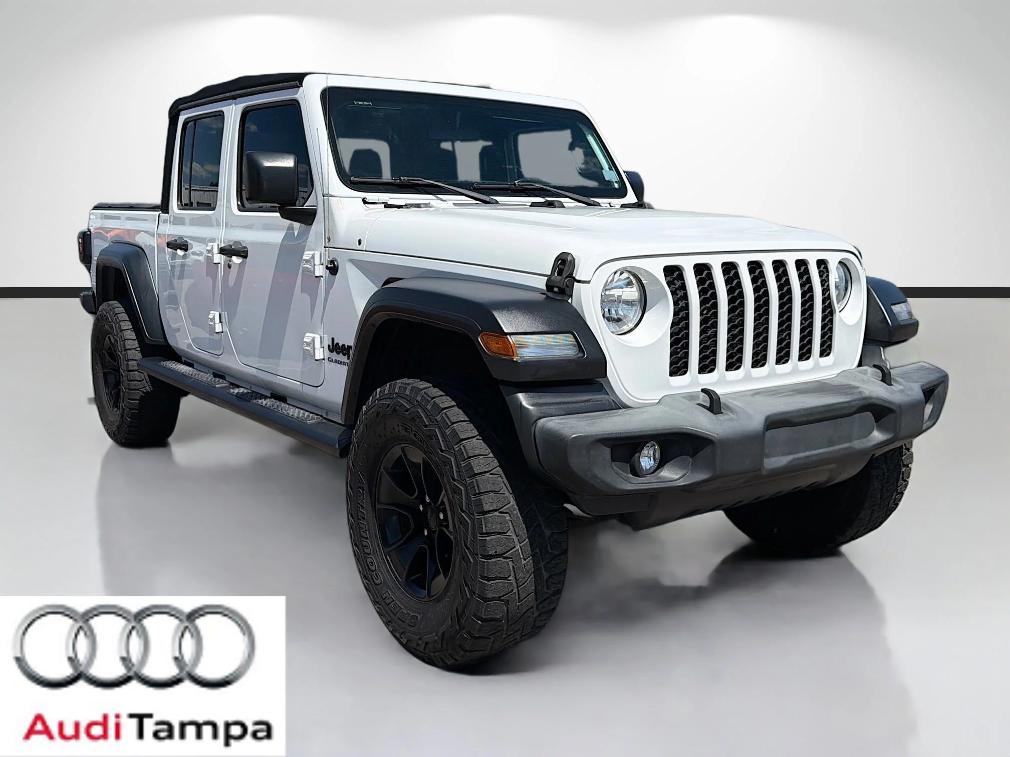 2020 Jeep Gladiator Sport S's photo