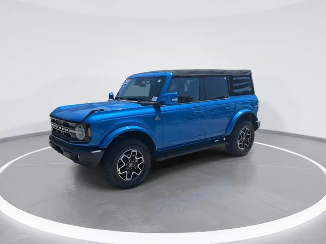 Used 2022 Blue Ford Outer Banks image 3