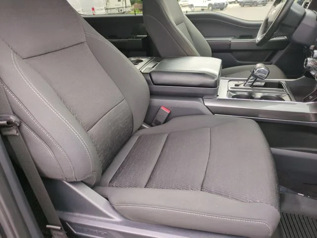 Used 2023 Black Ford XLT image 33