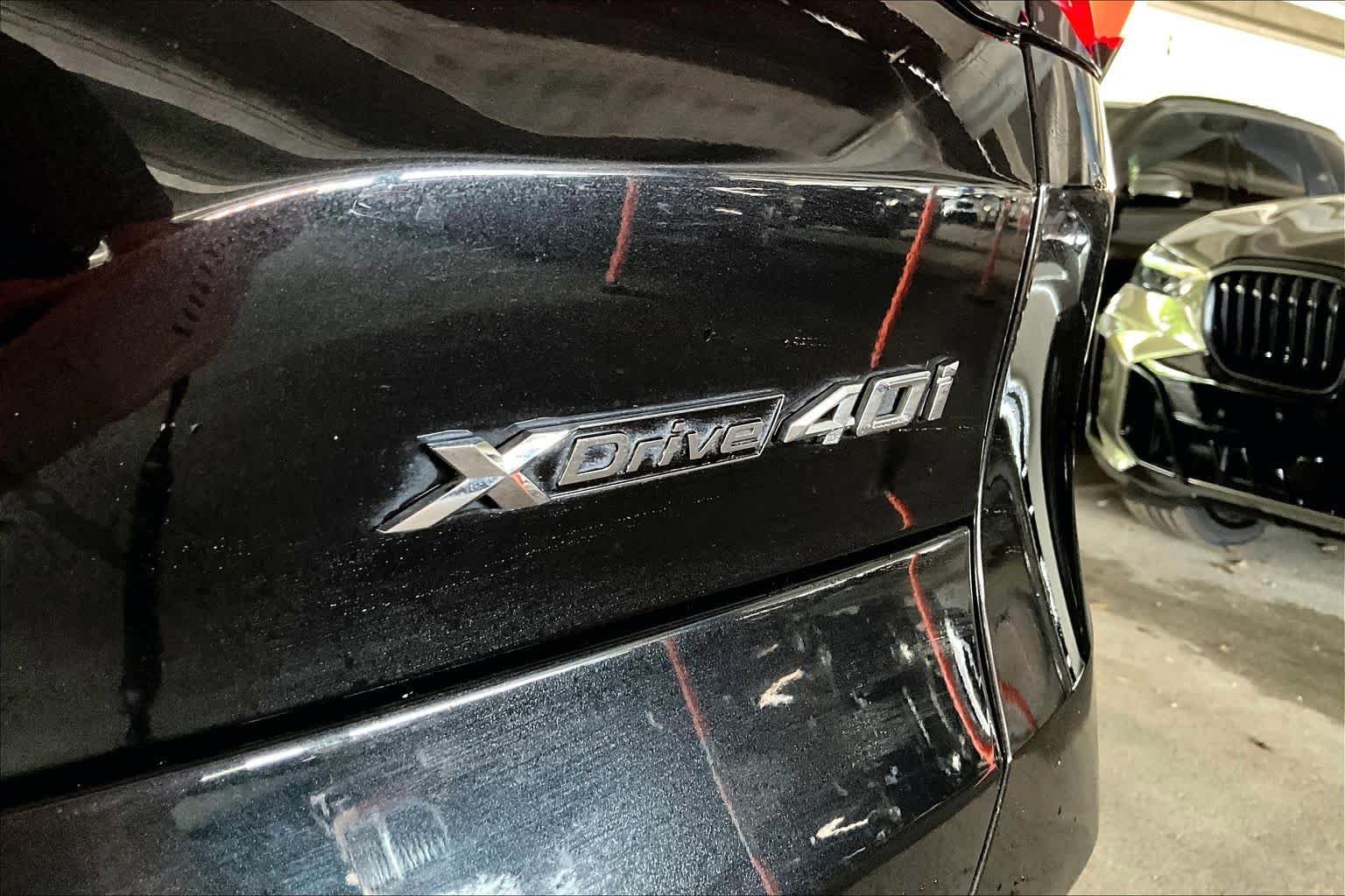 Used 2024 Black Sapphire Metallic BMW xDrive40i image 9