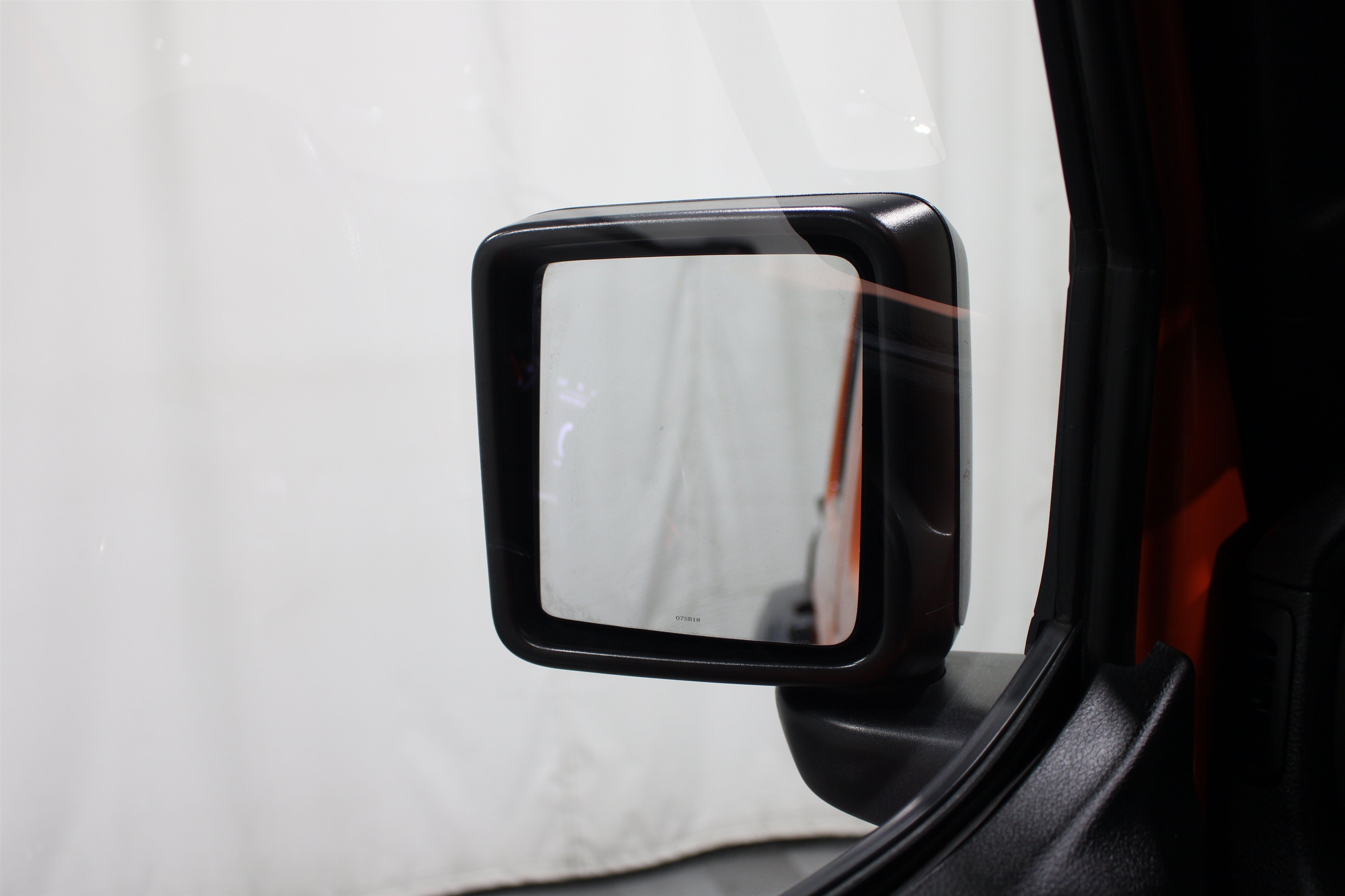 Used 2018 Punkn Metallic Clearcoat Jeep Sport image 6