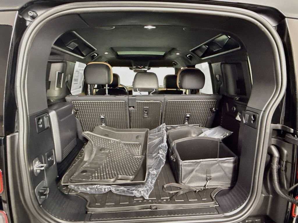 New 2026 Carpathian Grey Land Rover V8 image 28