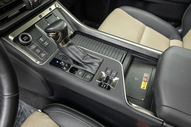 Used 2025 Incognito Lexus 550 Overtrail+ image 10