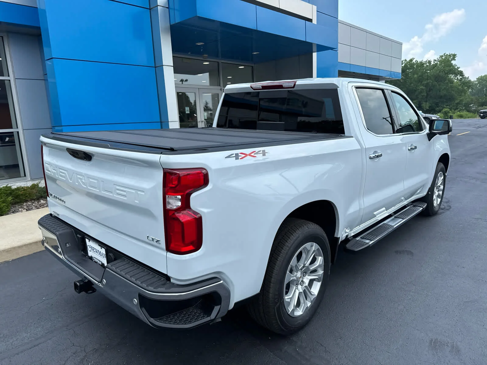 2026 Chevrolet Silverado 1500 LTZ - Photo 7