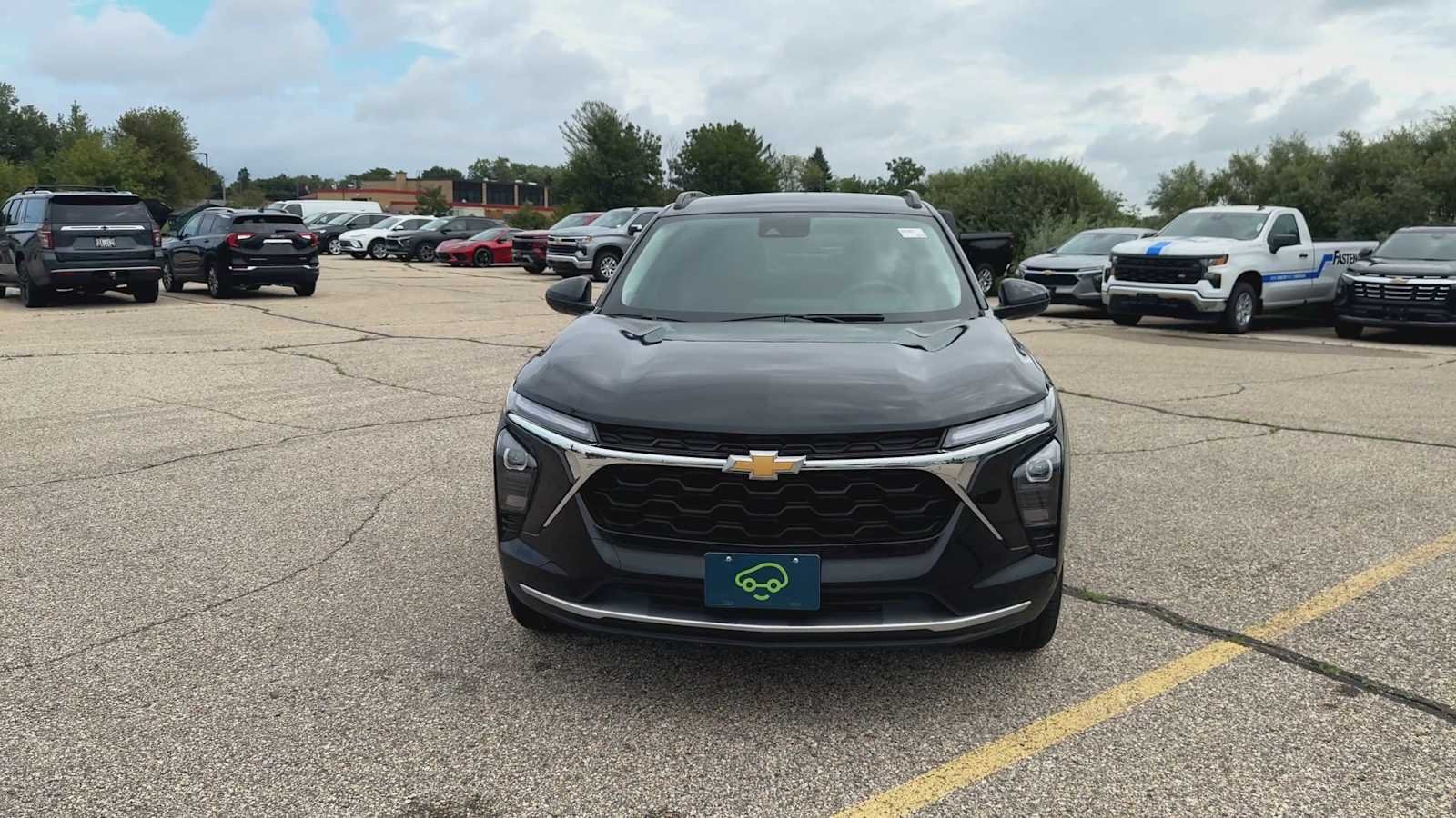 Certified Used 2025 Mosaic Black Metallic Chevrolet LT image 4