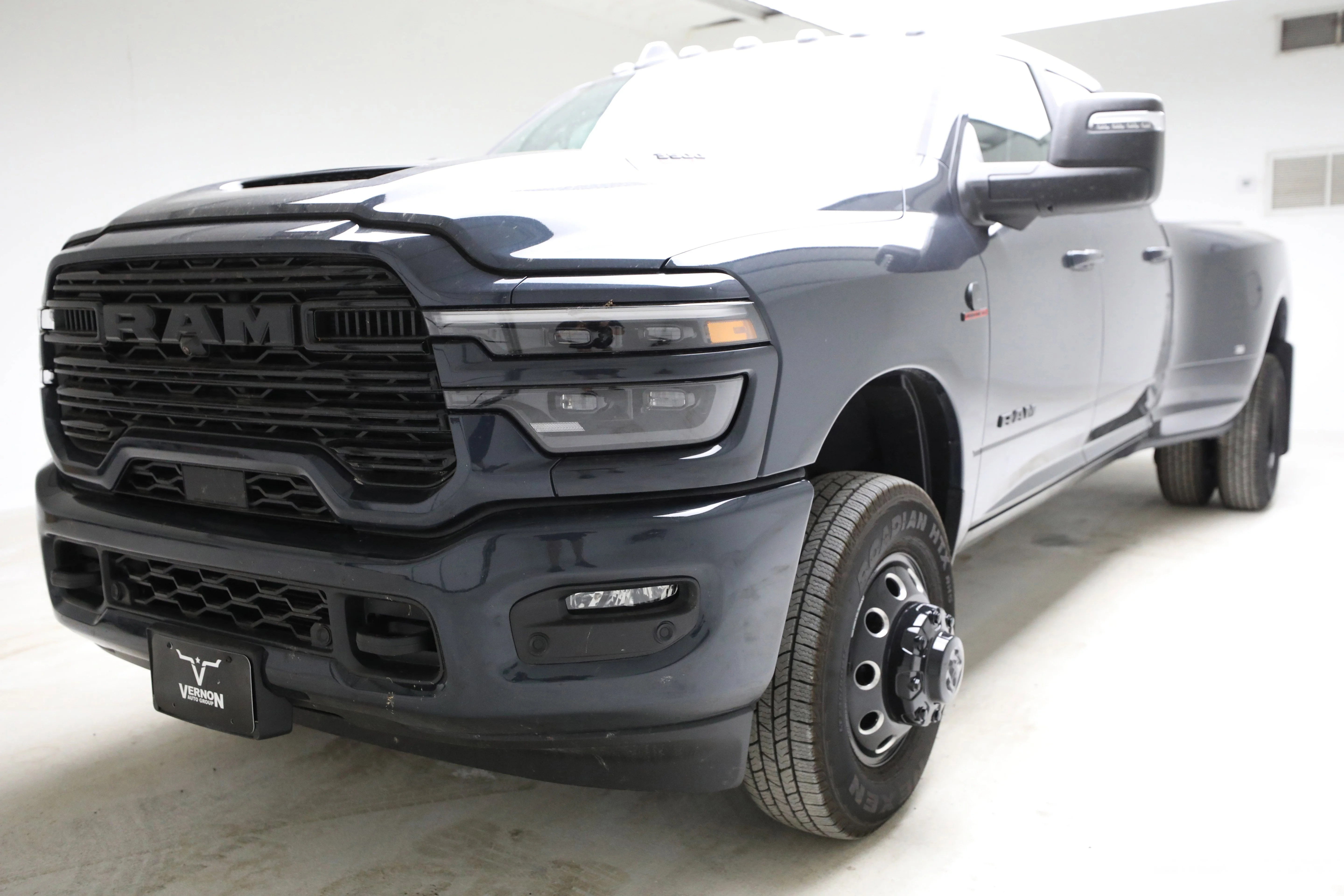 New 2026 Ram 3500 DRW Laramie Night Edition Crew Cab 4x4