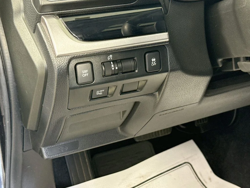 Used 2017 Dark Gray Metallic Subaru Limited image 14