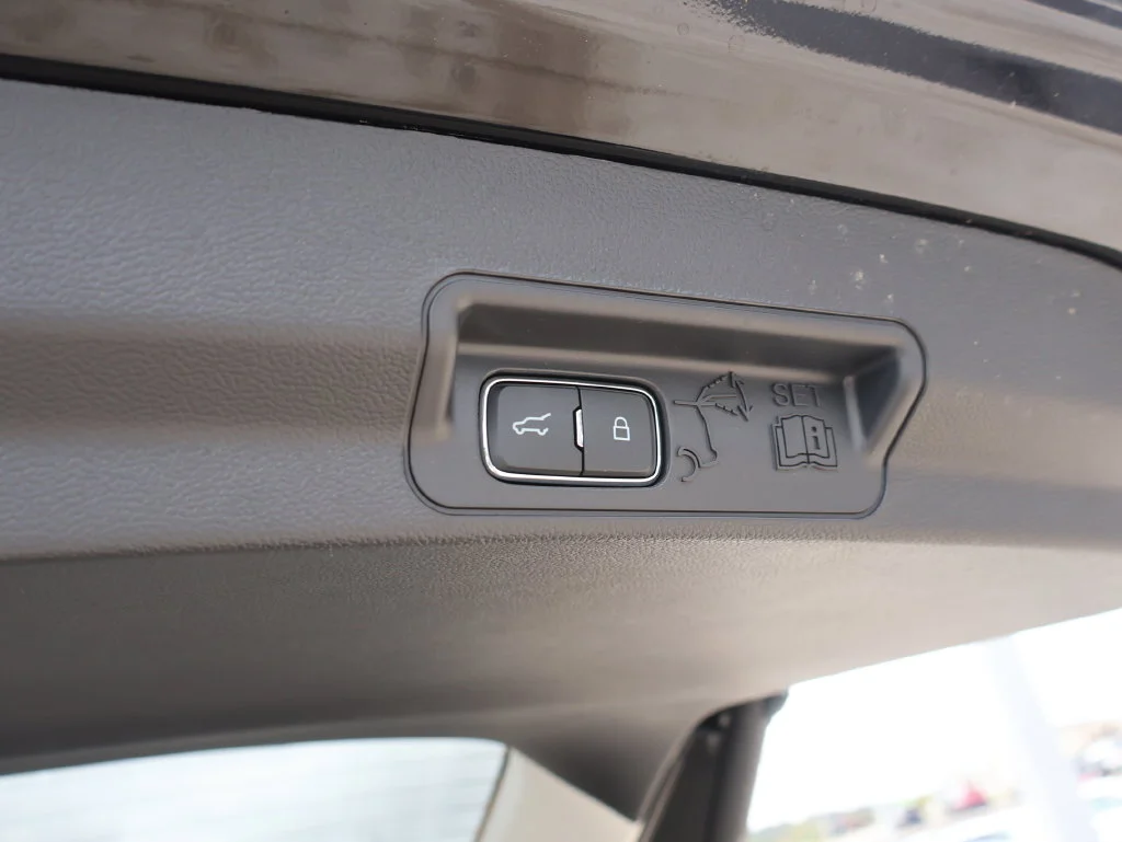 New 2026 Agate Black Metallic Ford Active image 17
