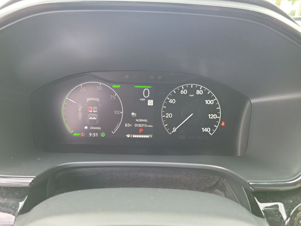 Certified Used 2025 Platinum White Pearl Honda Sport Touring image 32