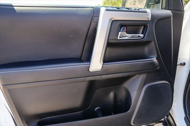 Certified Used 2023 ICE CAP Toyota  image 21