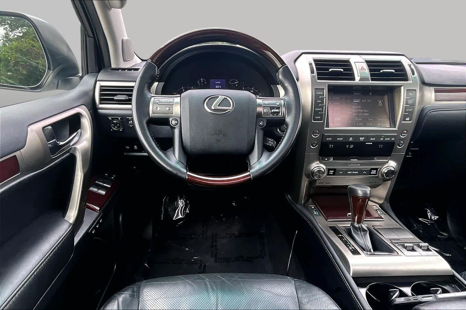 Used 2019 Starfire Pearl Lexus Premium image 6