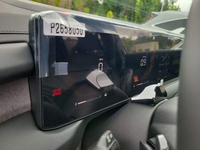 New 2027 White Pearl Kia S image 27