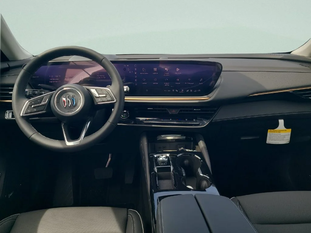New 2026 Iridescent White Tricoat Buick Avenir image 11