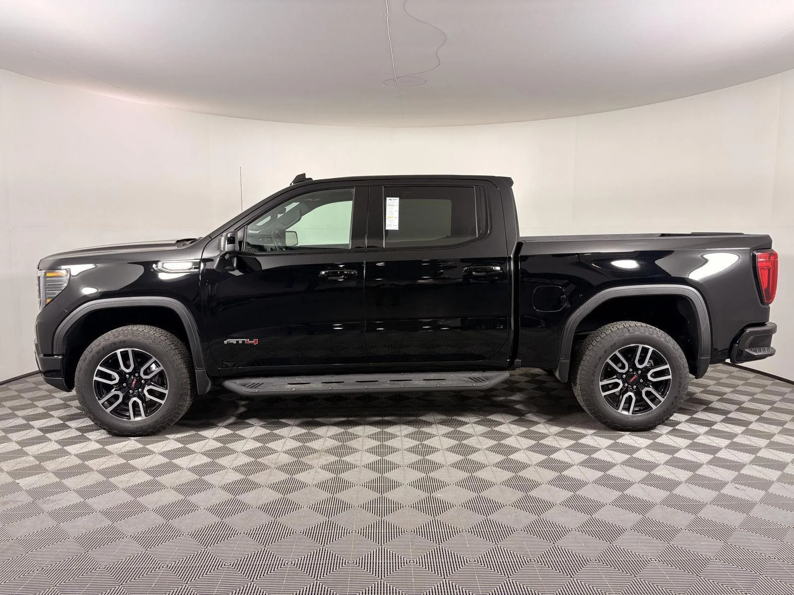 Used 2026 Onyx Black GMC AT4 image 2