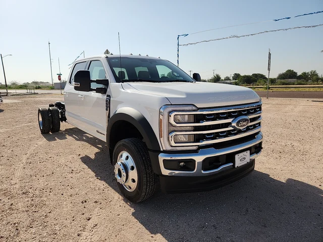 2026 Ford F-550 Chassis LARIAT