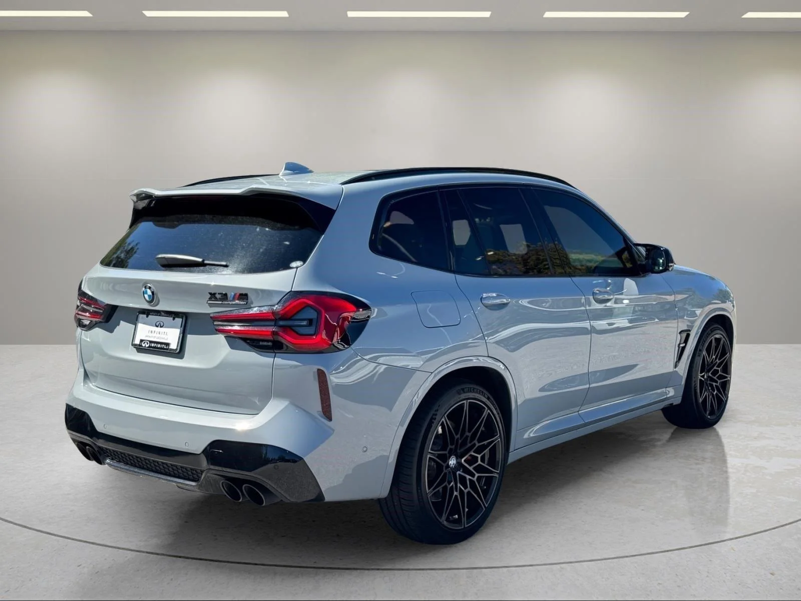 Used 2024 Brooklyn Grey Metallic BMW Competition image 4