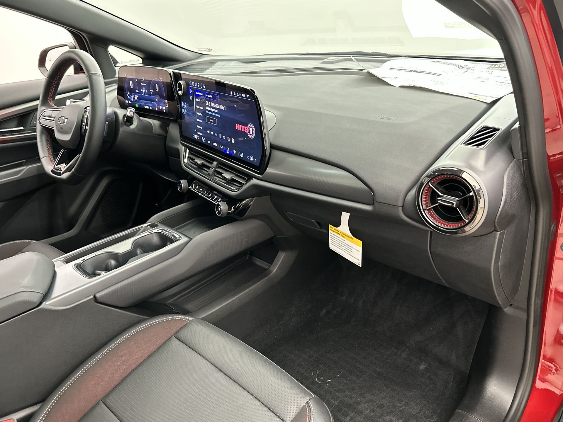 2025 Chevrolet Equinox EV RS - Photo 85