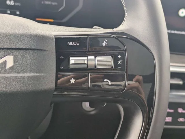 New 2026 Wolf Gray Kia S image 24