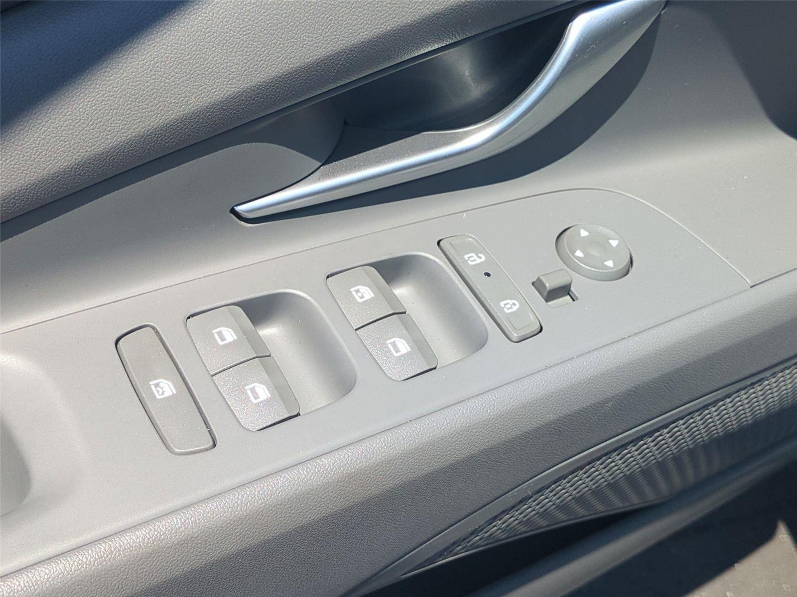 Used 2024 Ecotronic Gray Hyundai SEL image 27