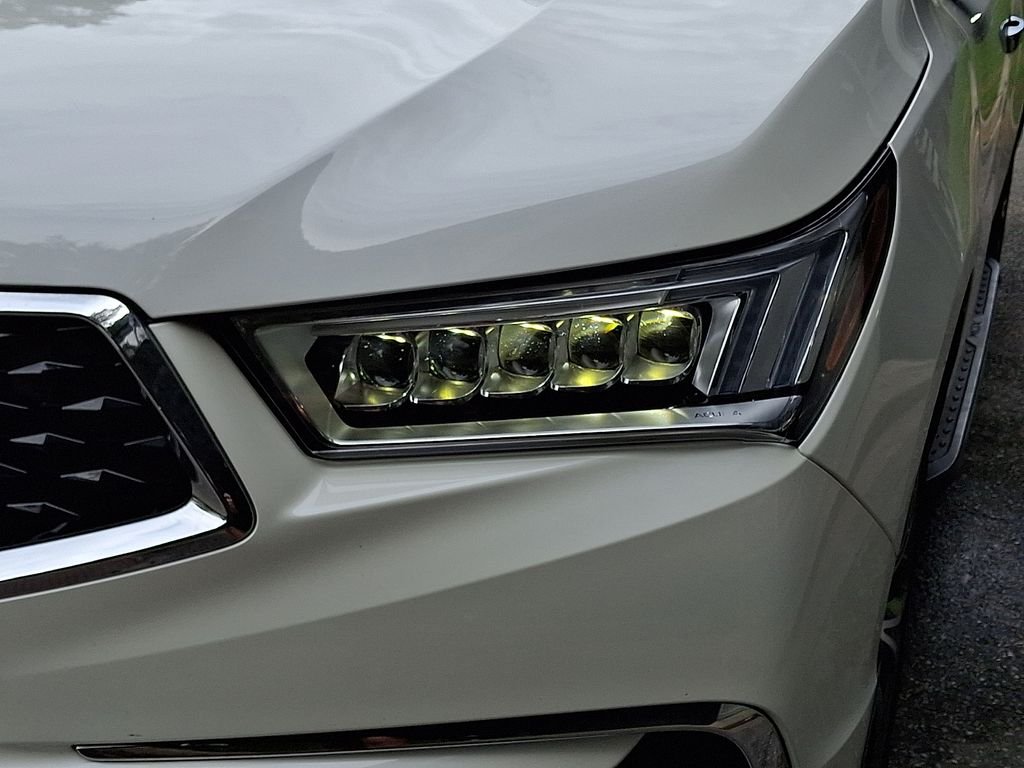 Used 2019 White Acura 3.5L Technology Package image 9