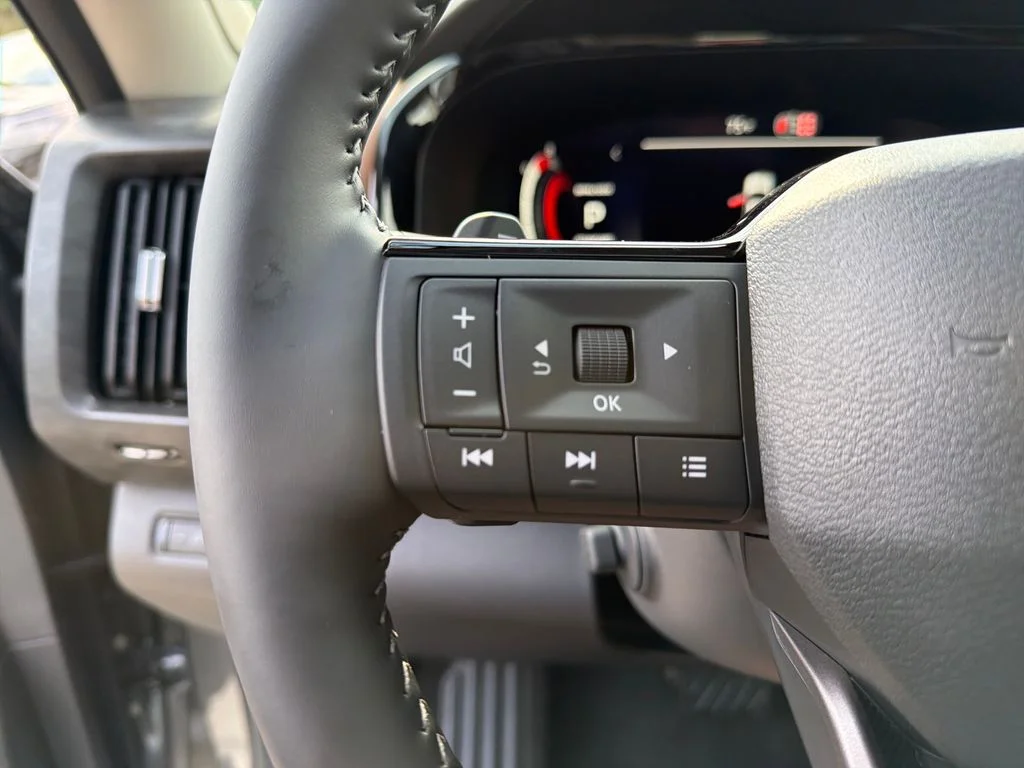New 2026 Gray Nissan Platinum image 22