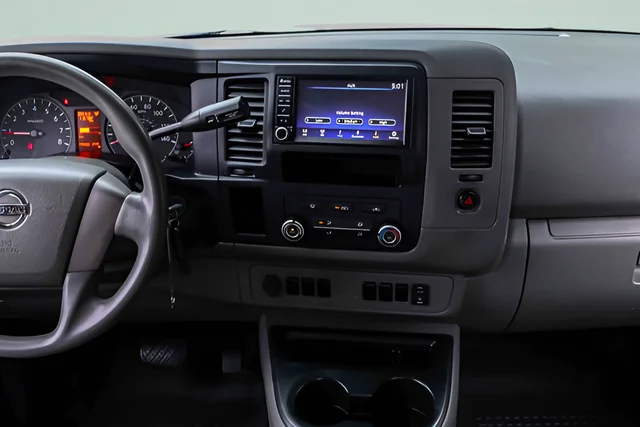 Used 2019 White Nissan S image 10