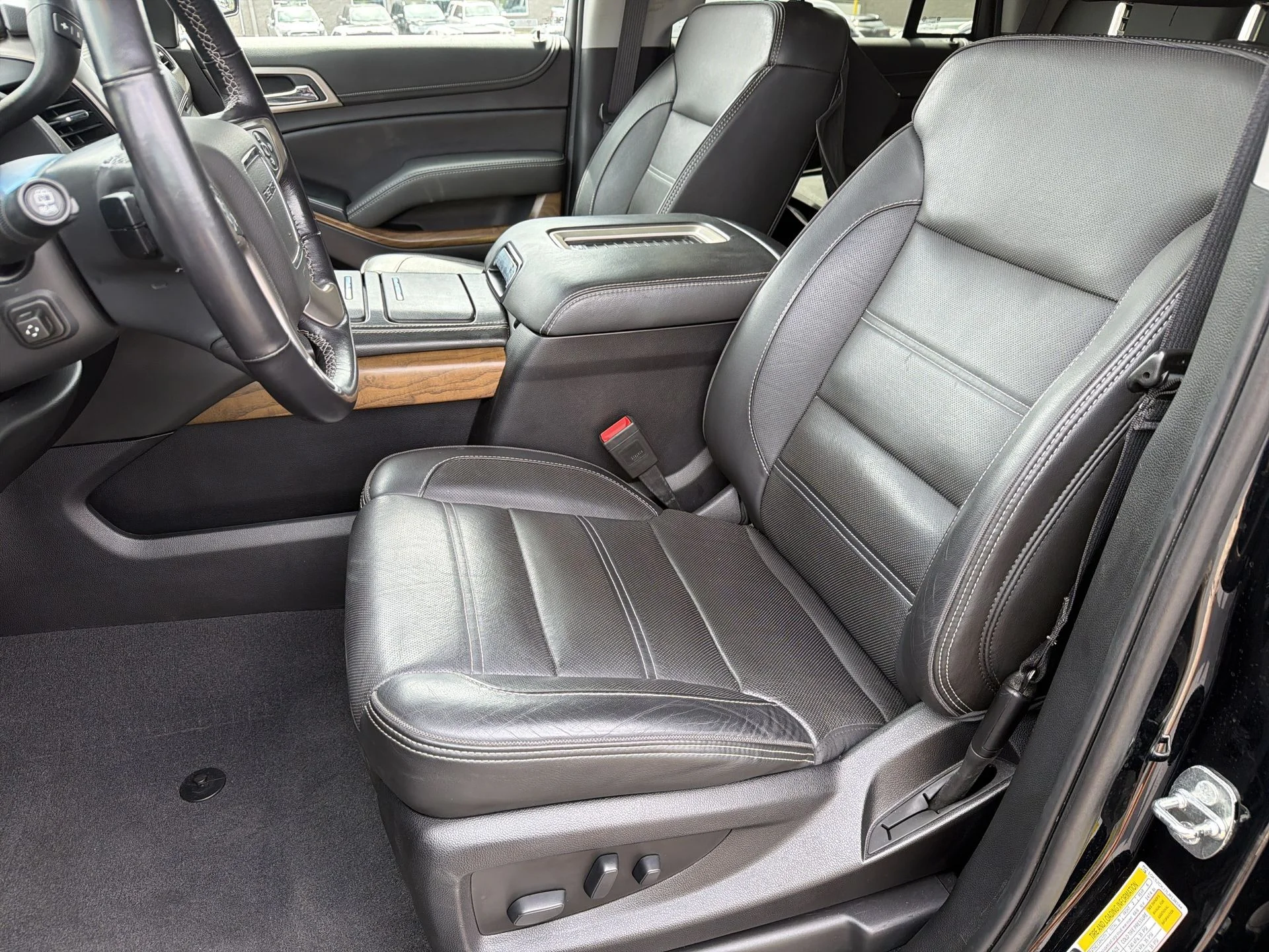 Used 2020 Onyx Black GMC Denali image 11
