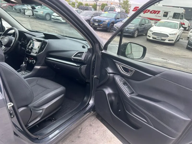 Used 2022 Gray Subaru Premium Sport Utility 4D image 15