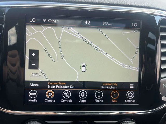 Used 2020 White Jeep Altitude image 30