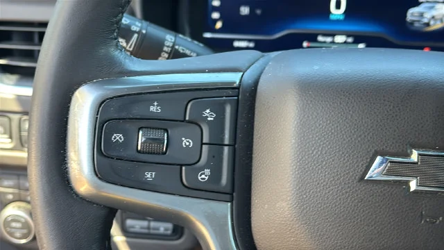 Used 2022 Beige Chevrolet Z71 image 22