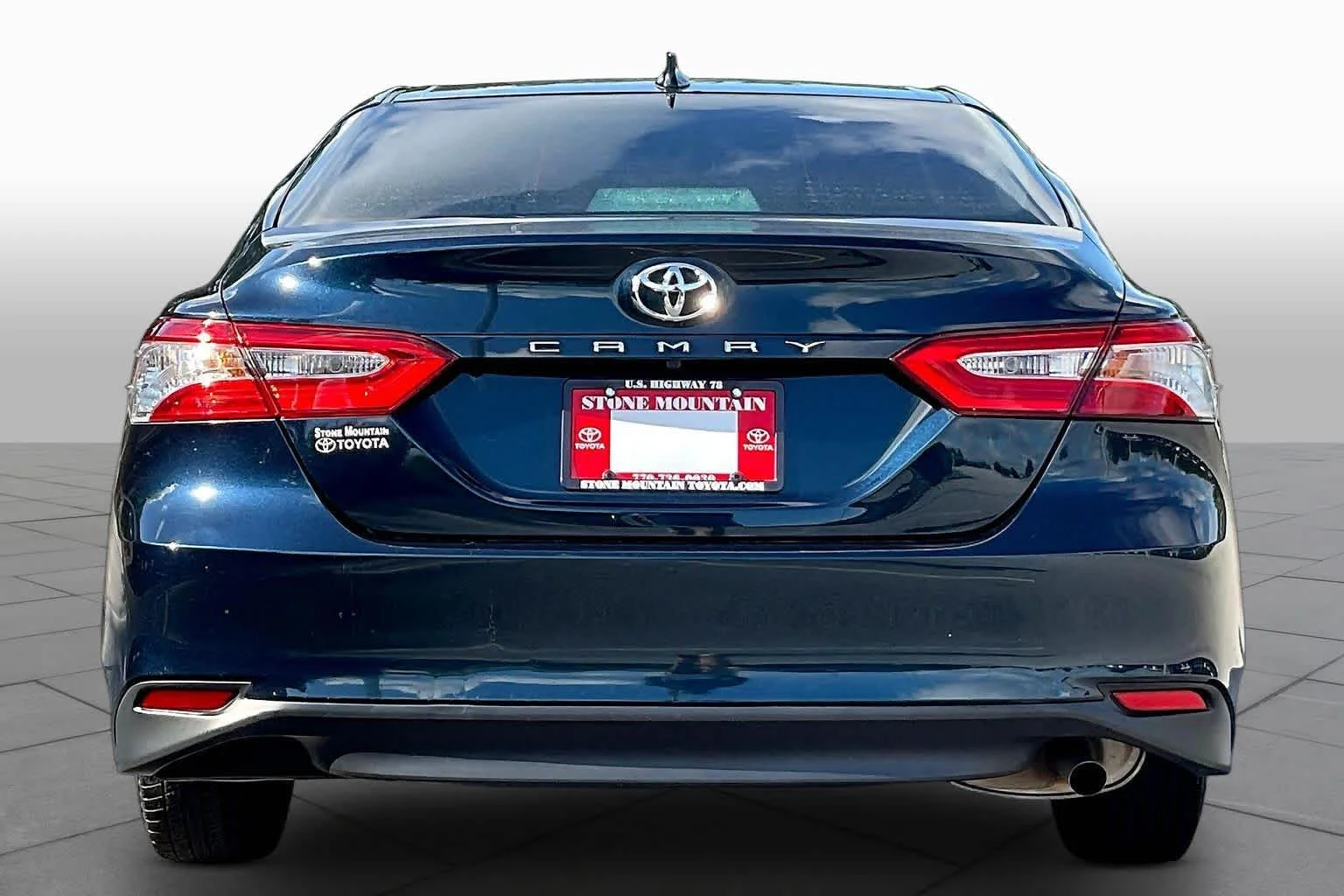 Used 2019 Galactic Aqua Mica Toyota L image 5