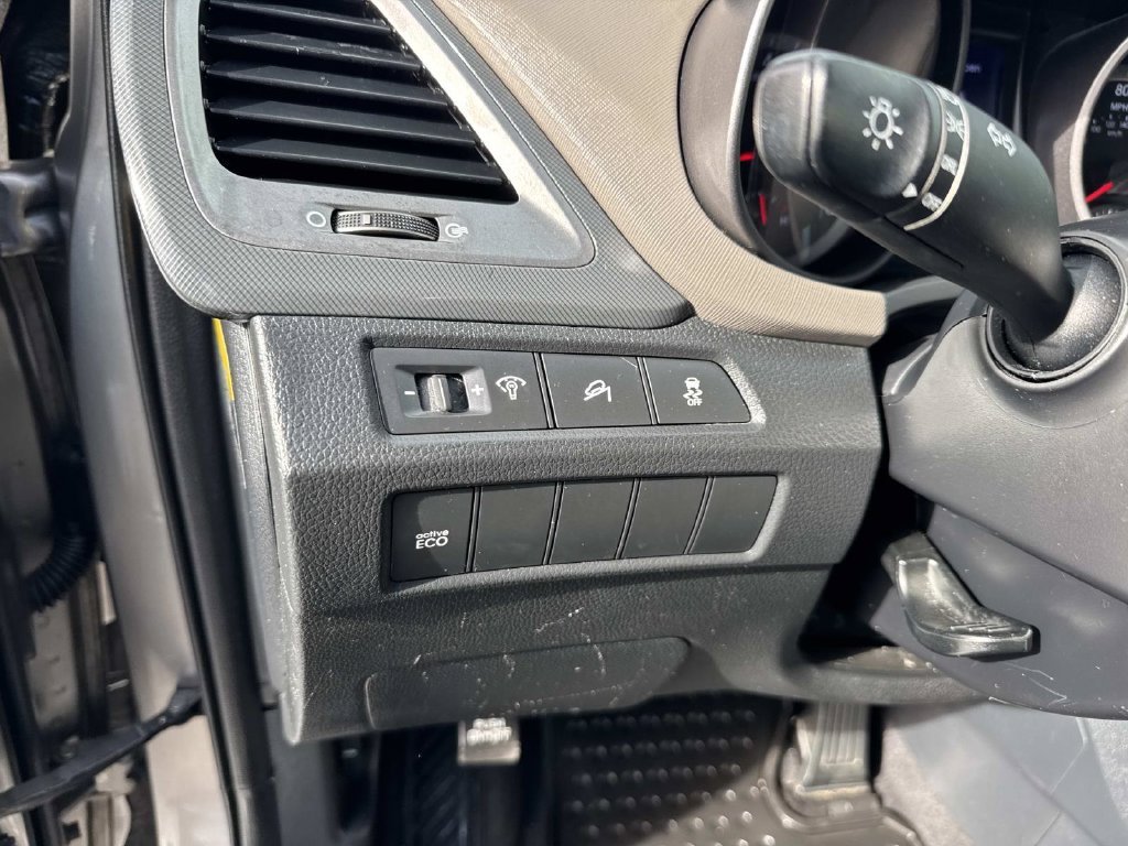 Used 2016 Gray Hyundai 2.4 Base image 17