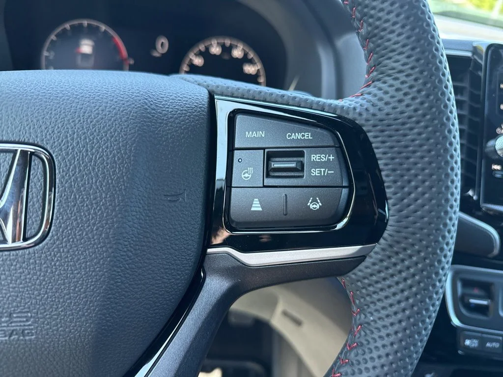 New 2026 Sonic Gray Pearl Honda Black Edition image 28