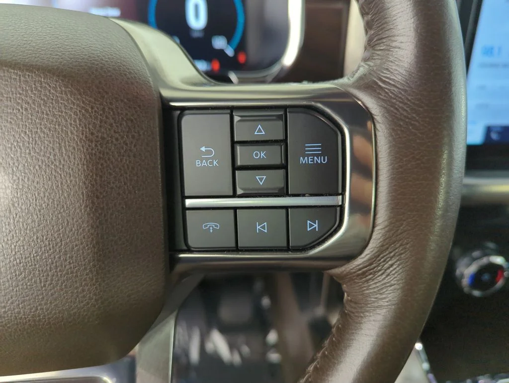 Used 2022 White Ford King Ranch image 22