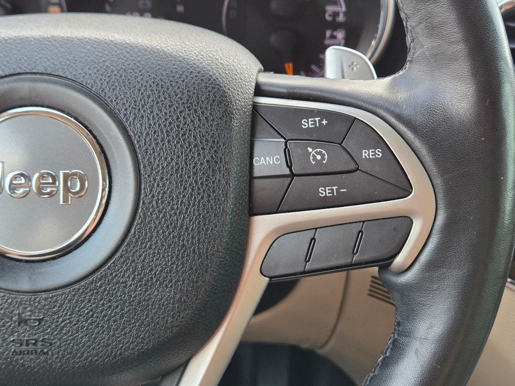 Used 2016 White Jeep Limited image 26
