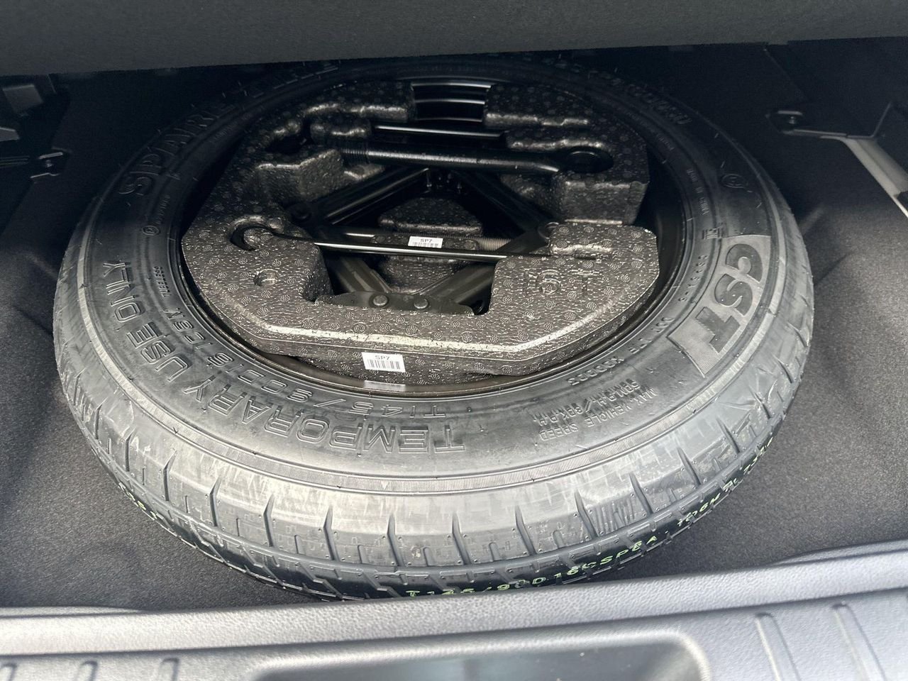 2026 Hyundai Kona Limited - Photo 23