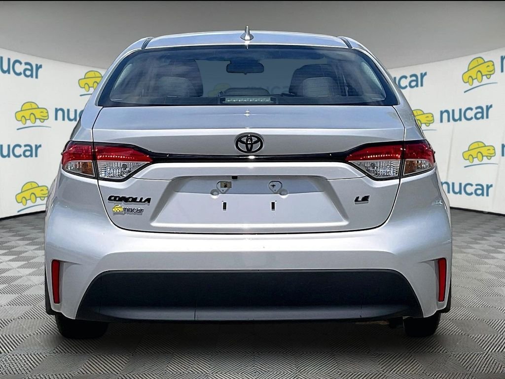 Used 2025 Classic Silver Metallic Toyota LE image 5