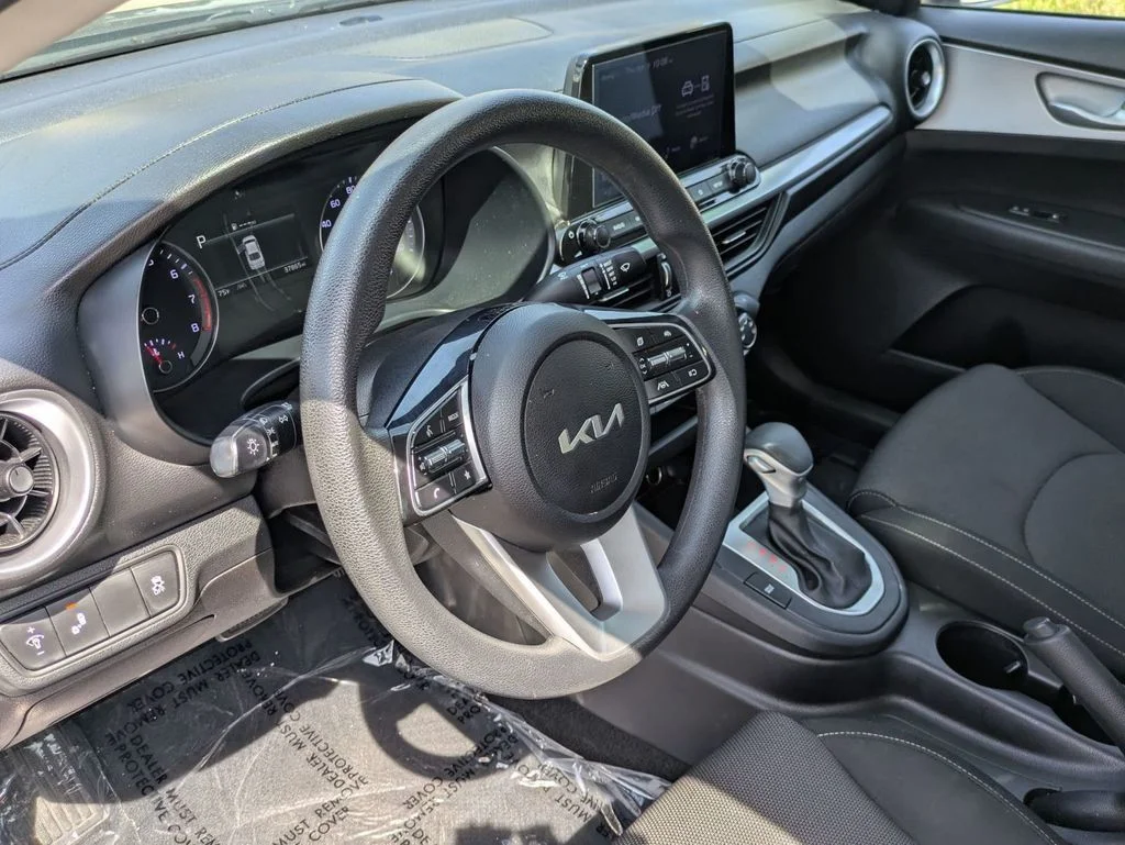 Used 2023 Gray Kia LXS image 14