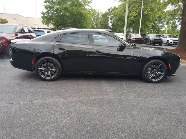 New 2026 Diamond Black Crystal Pearlcoat Dodge R/T Scat Pack image 6