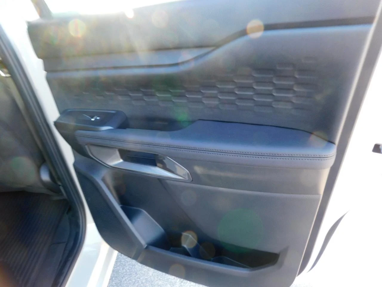 New 2025 Desert Sand Ford XLT image 11