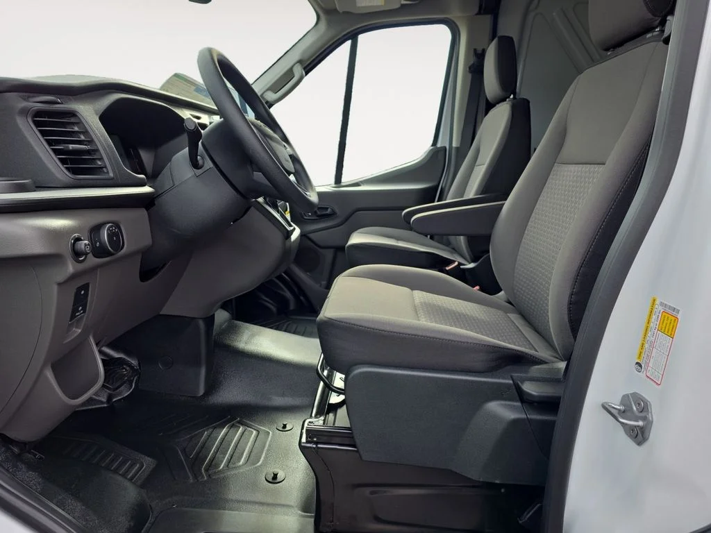 New 2026 Oxford White Ford Cargo Van image 13