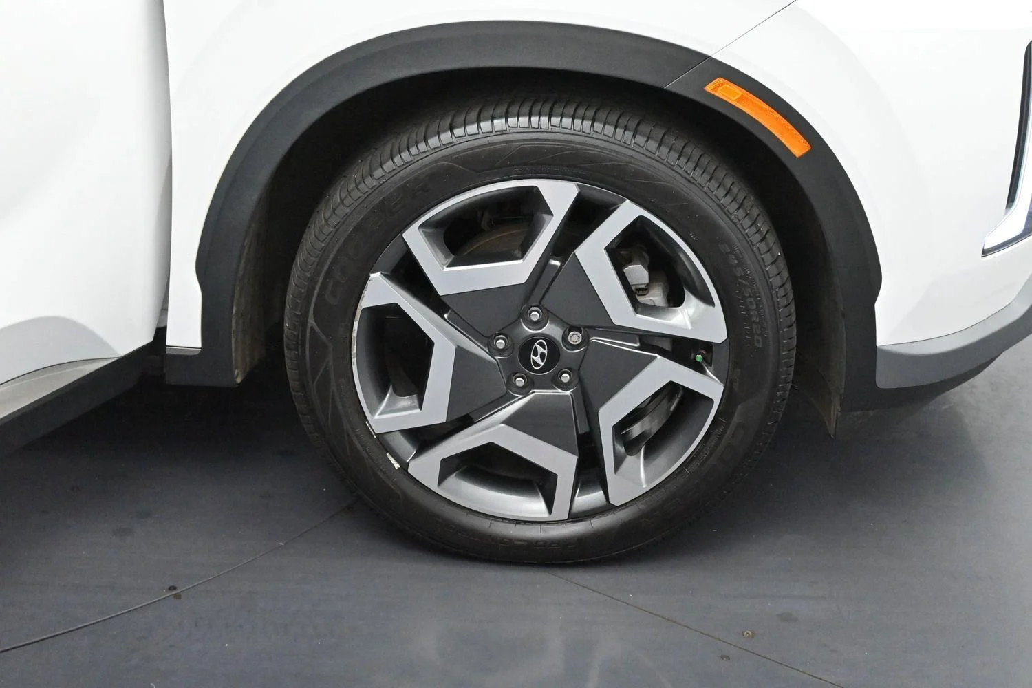 Used 2023 Hyper White Hyundai Limited image 40