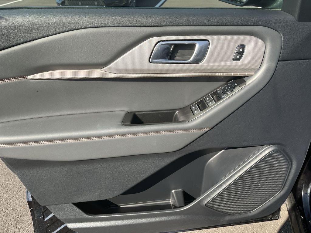 Used 2025 Black Ford Active image 13