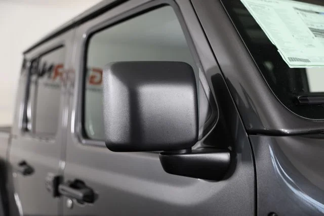 New 2026 Granite Crystal Metallic Clear-Coat Exterior Paint Jeep Mojave X image 27