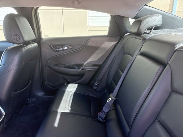 Used 2018 White Chevrolet LT image 8