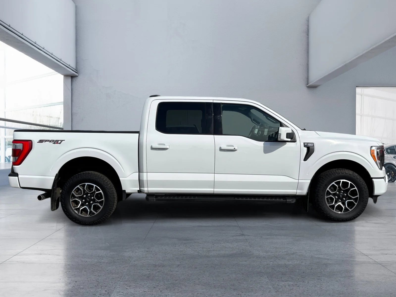 Used 2023 White Ford LARIAT image 6