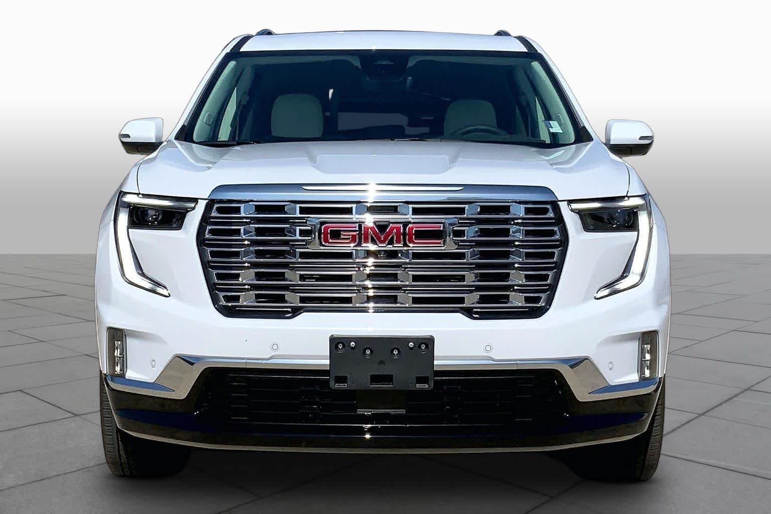 Used 2026 Glacier White Tricoat GMC FWD Denali image 4