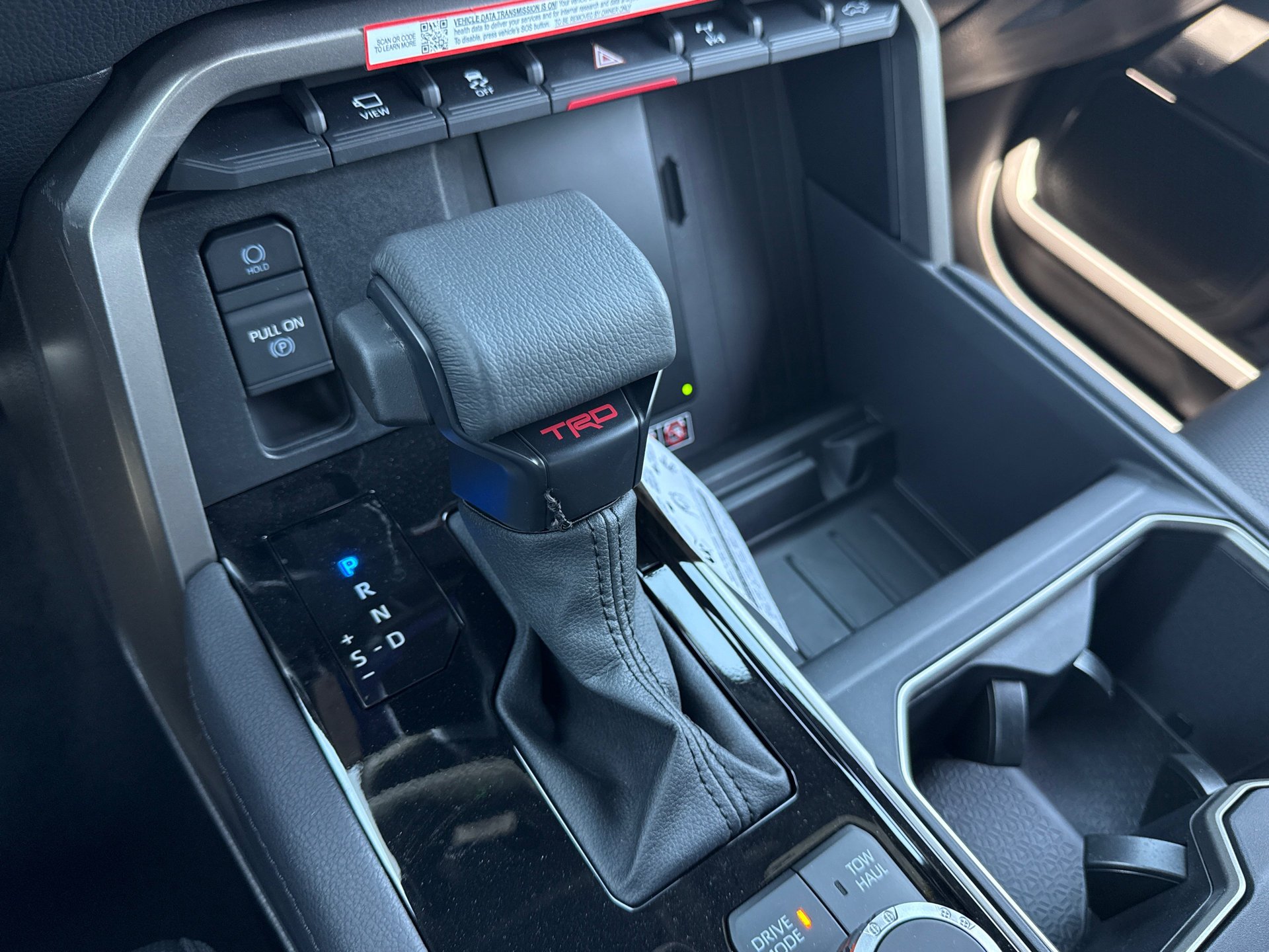 2025 Toyota Tundra Limited - Photo 25
